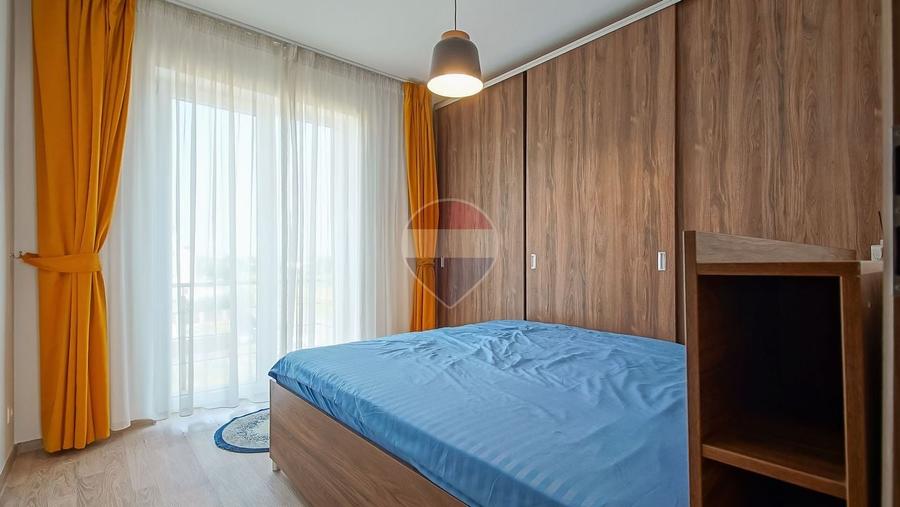 Apartament cu 2 camere semidecomandat, mobilat în Sud