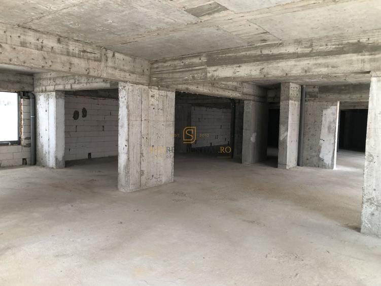 Spațiu comercial, de 240 mp, în Berceni