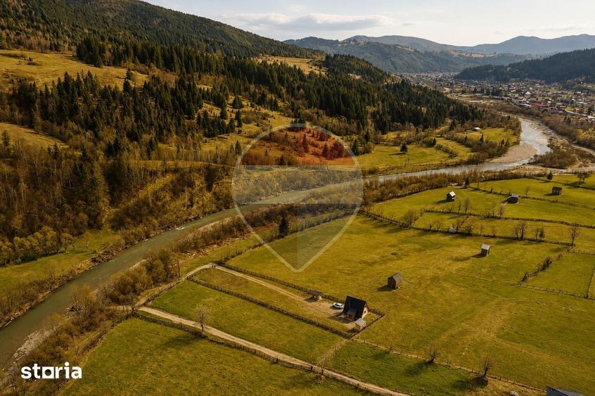 Casă cu 4 camere cu Teren 1800 Mp în Strâmtura