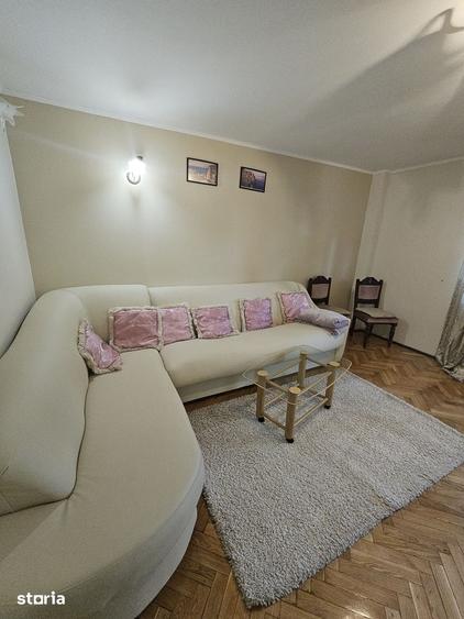 Apartament cu 3 camere decomandat în Copou