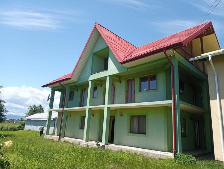 Casă cu 4 camere în Vadu Moldovei