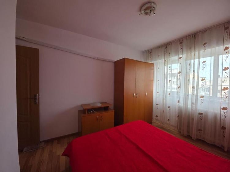Apartament cu 3 camere în Militari