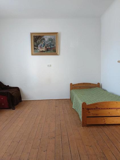 Casă cu 3 camere cu Teren 765 Mp în Grădiște