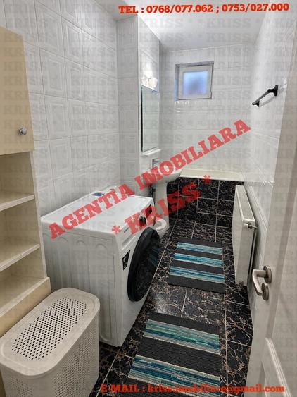 Apartament cu 4 camere decomandat în Negru Vodă