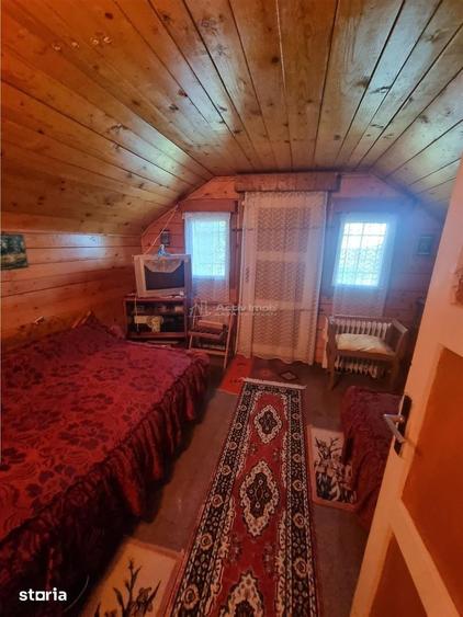 Casă cu 3 camere cu Teren 1427 Mp în Nanov