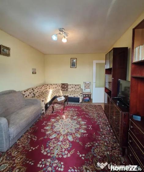 Apartament cu 2 camere decomandat în Vest