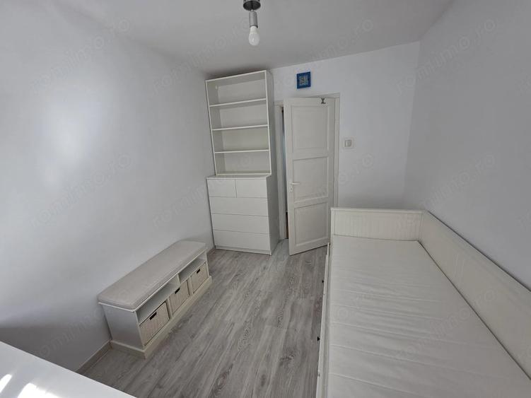 Apartament cu 3 camere semidecomandat în Cetății