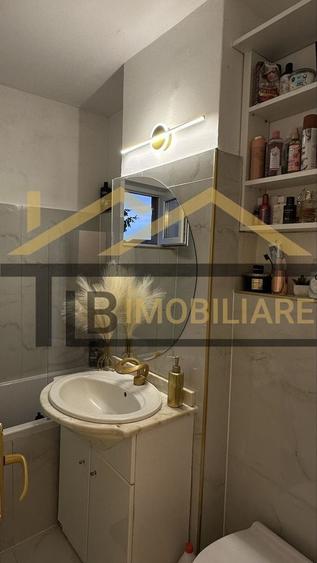Apartament cu 3 camere semidecomandat în Semicentral