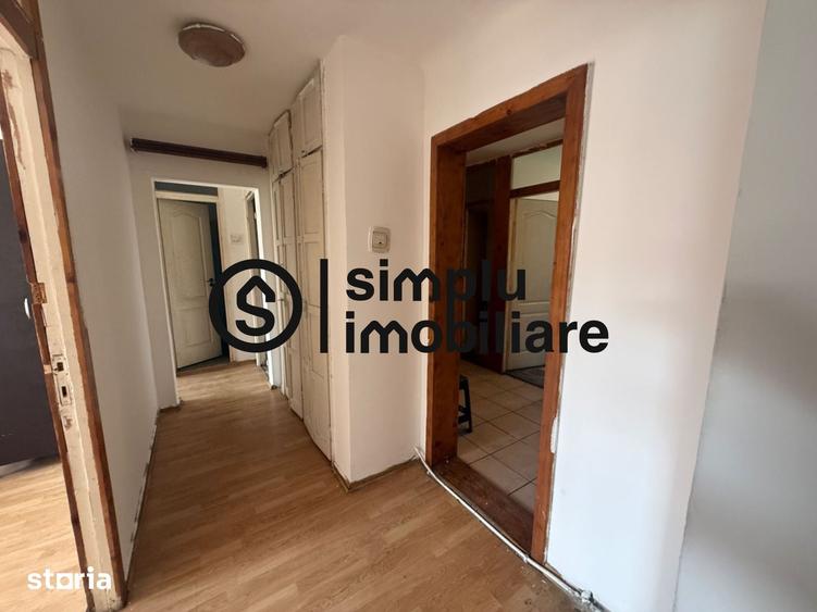Apartament cu 4 camere în 1 Mai
