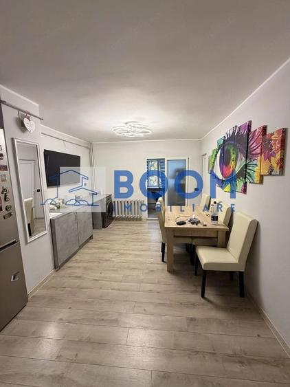 Apartament cu 2 camere decomandat în Căzănești (Râmnicu Vâlcea)