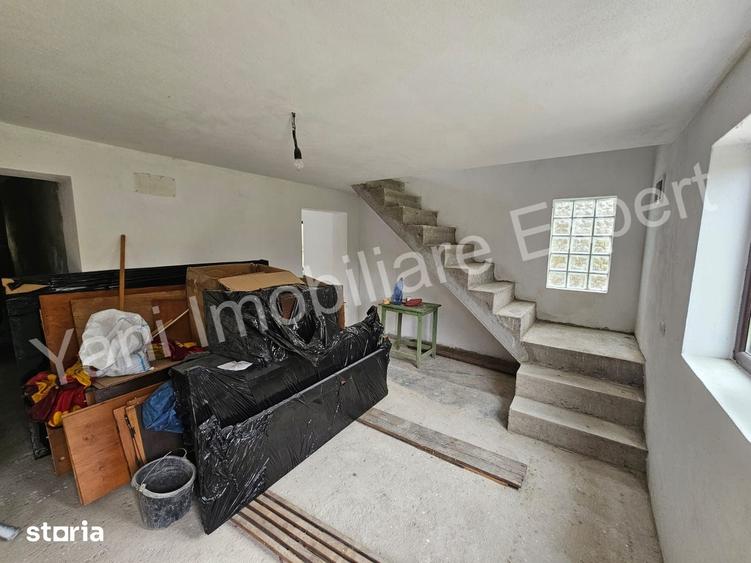 Casă cu 2 camere cu Teren 1596 Mp în Mușătești
