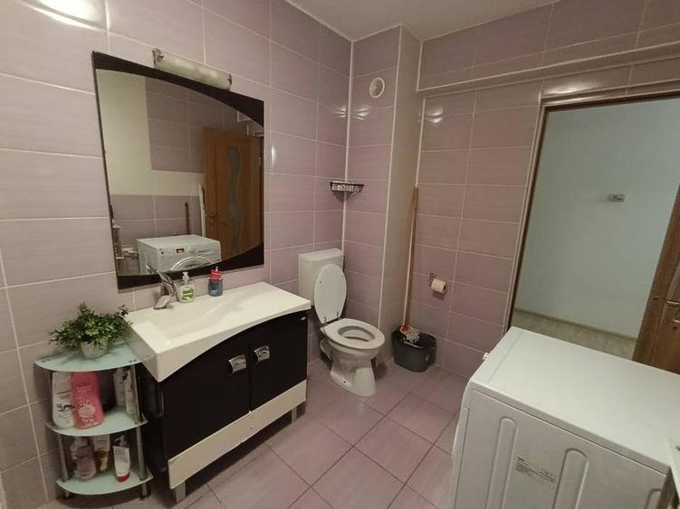 Apartament cu 2 camere nedecomandat în Florești