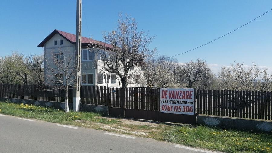 Casă cu 4 camere în Smeura