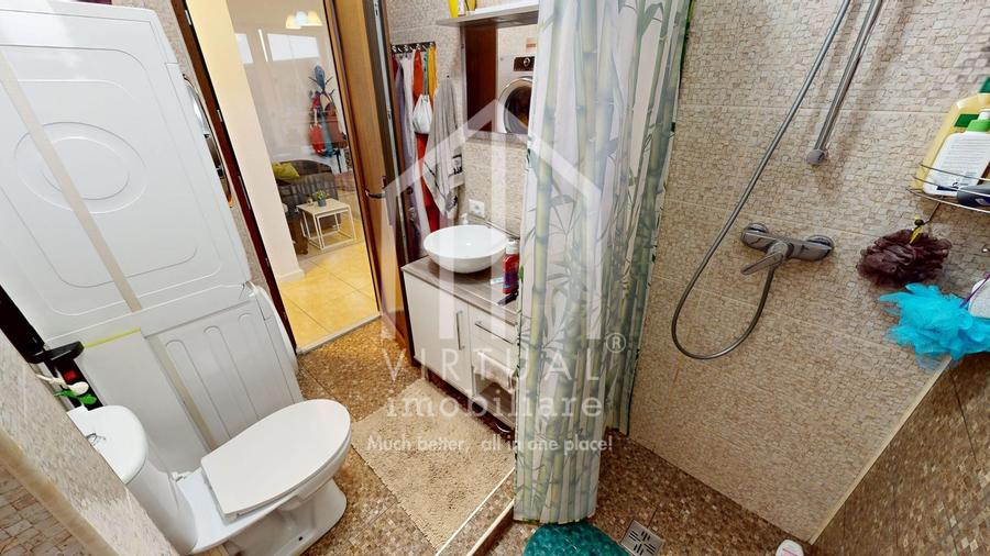 Apartament cu 3 camere semidecomandat, mobilat în Exterior Vest