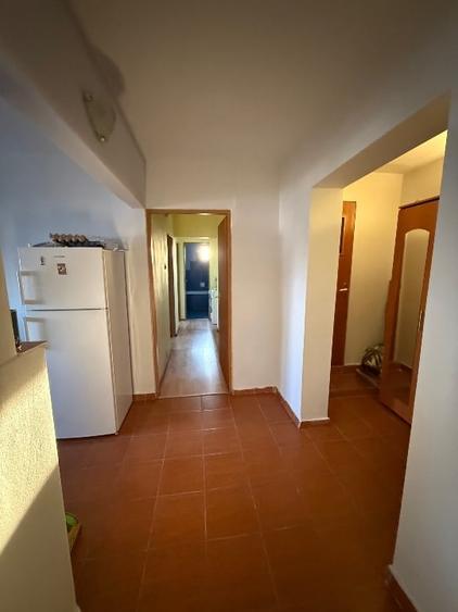 Apartament cu 3 camere și balcon, mobilat, de vânzare în zona La Ciuperca - 4