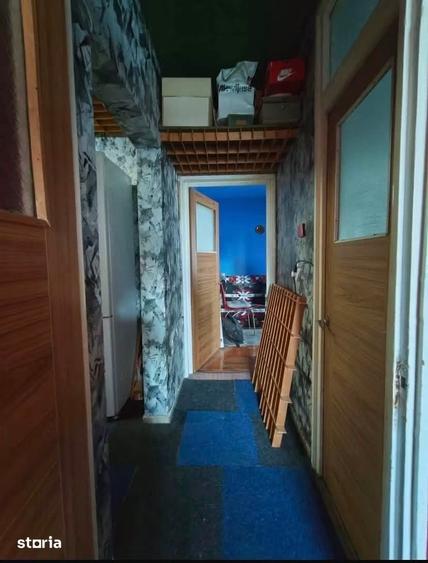 Apartament cu 3 camere decomandat în Mazepa 2