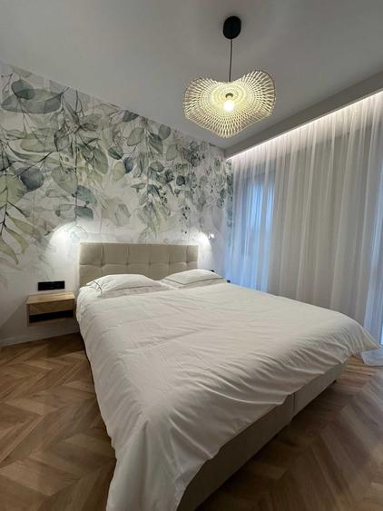 Apartament cu 3 camere decomandat în Sud