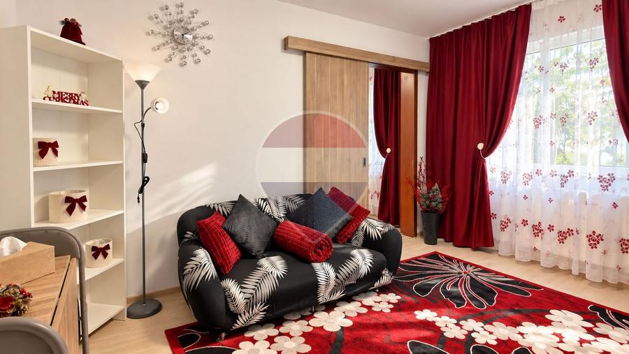 Apartament cu 2 camere nedecomandat, mobilat în Central