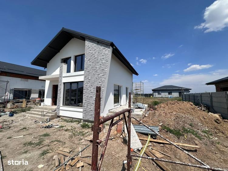 Casa cu etaj - incalzire in pardoseala si tripan - Clinceni - 1