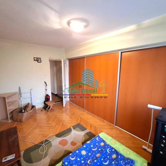 Apartament cu 4 camere decomandat în Ultracentral