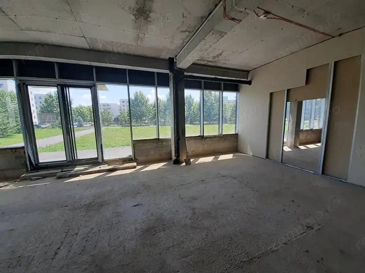 Spațiu comercial, de 238 mp, în Băneasa