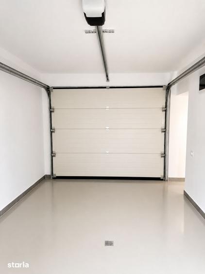 Casă cu 5 camere cu Teren 236 Mp în Exterior Vest