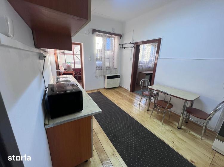 Apartament de inchiriat-in zona foarte buna - 11