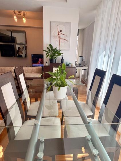 Apartament cu 2 camere decomandat în Herăstrău — fotografia 2