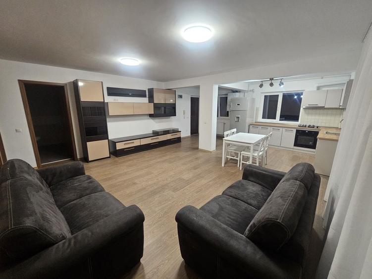 Apartament cu 2 camere decomandat în Câmpului