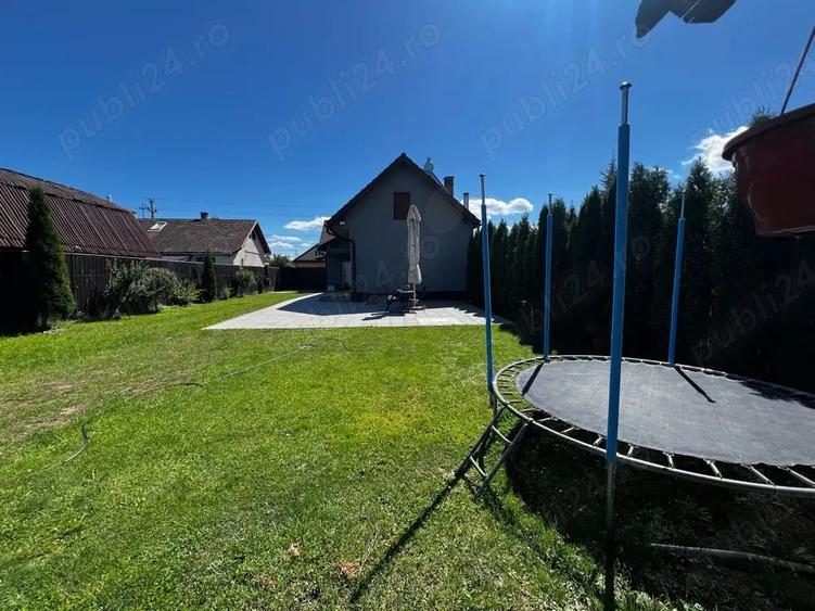 Casă cu 4 camere în Central