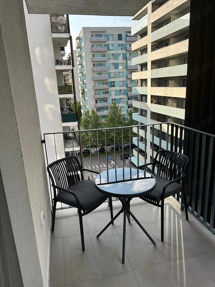 Apartament cu 3 camere decomandat în Morarilor