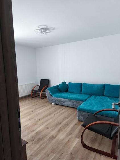 Apartament cu 2 camere decomandat în Noua