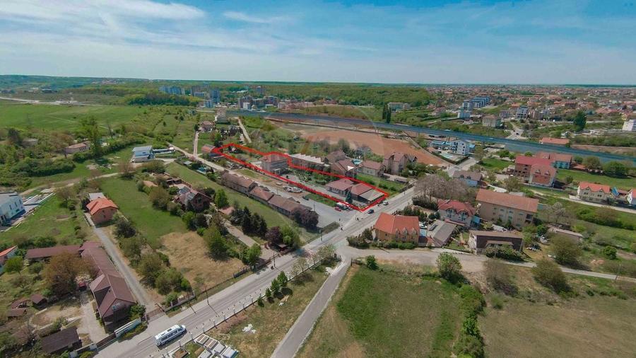 Hotel/Pensiune, de 900 mp, în Sânmartin