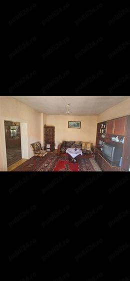 Casă cu 3 camere cu Teren 2084 Mp în Central