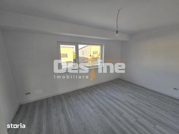 Casă cu 5 camere cu Teren 252 Mp în Valea Lupului