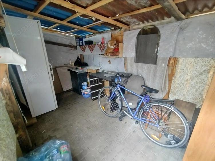 Garsonieră decomandată, mobilată în Vest