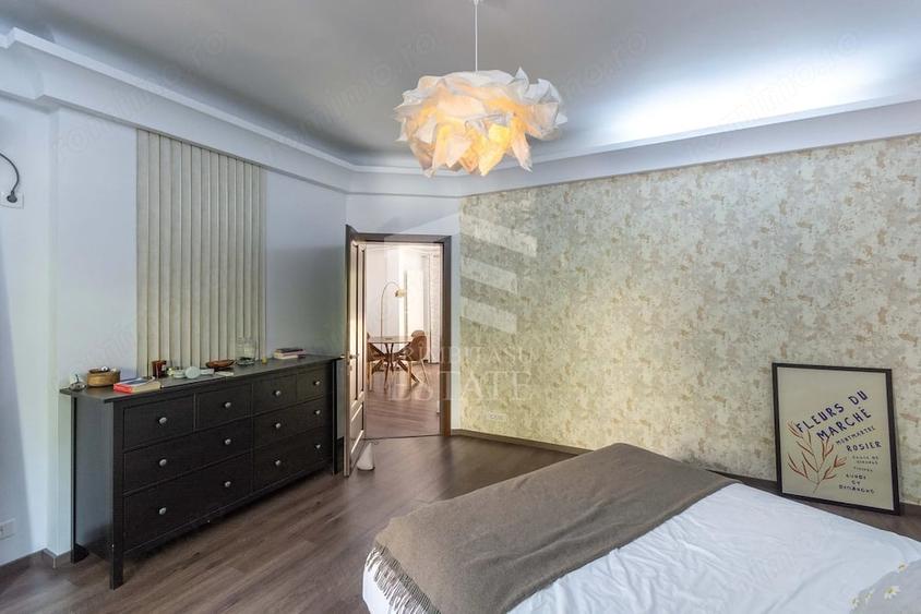Apartament cu 4 camere semidecomandat în Kiseleff