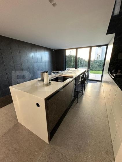 Duplex cu 4 camere cu Canalizare în Andrei Mureșanu