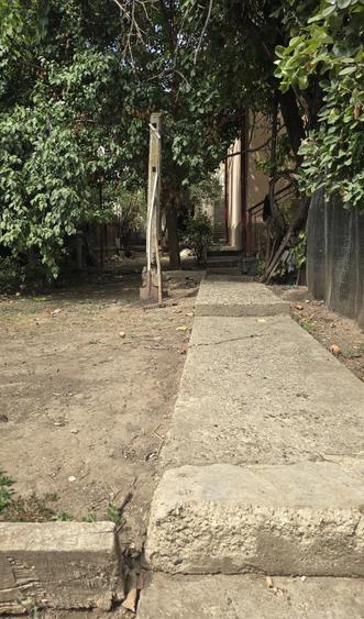 Casă cu 6 camere cu Teren 330 Mp în Sud