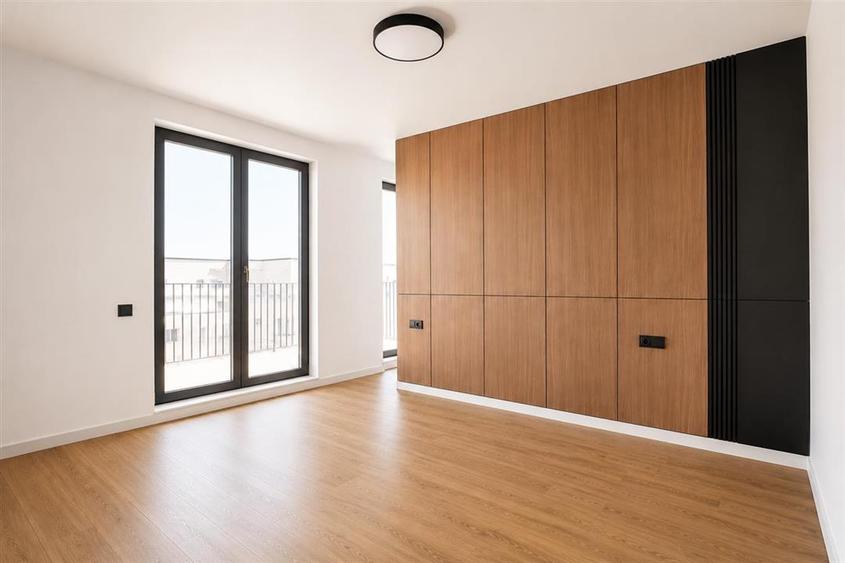 Apartament cu 3 camere semidecomandat în Florești