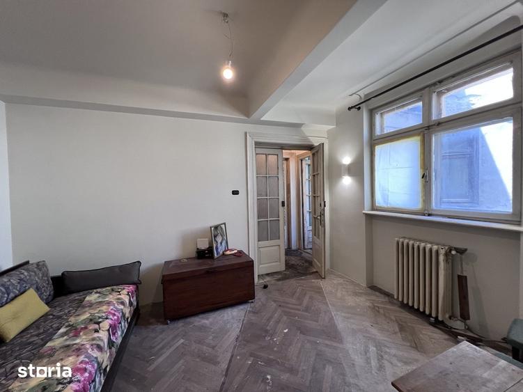Apartament cu 3 camere în Centrul Istoric
