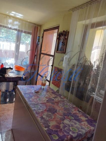 Casă individuală cu 3 camere cu Canalizare în Dâmbul Rotund
