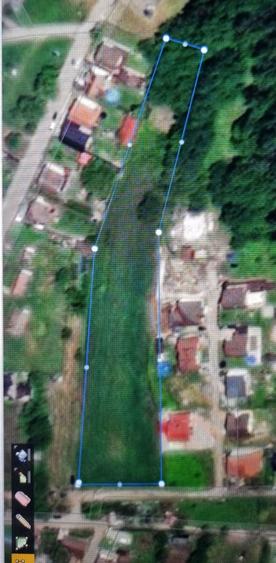 Teren de 9000 mp, în Central