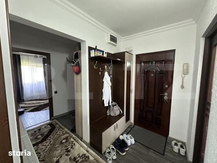 Apartament cu 4 camere în Micro 17