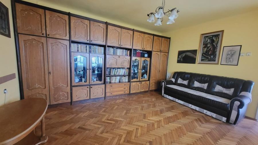 Birou, de 280 mp, în Crângași