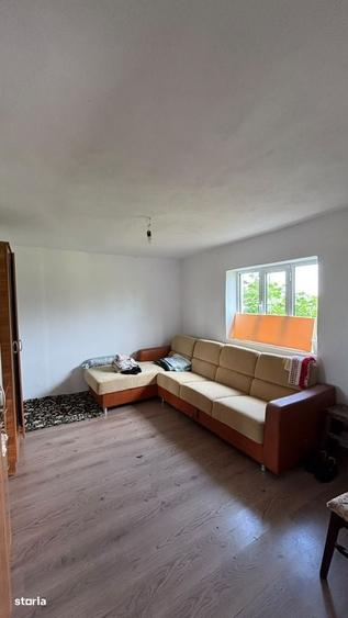 Casă cu 4 camere în Ciupa-Mănciulescu