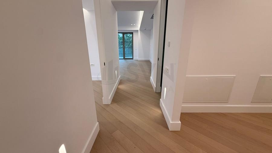 Apartament cu 3 camere decomandat în Iancu Nicolae