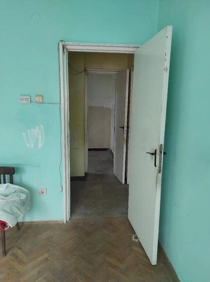 Ap 2 camere etj 3, Zamfirescu - 3