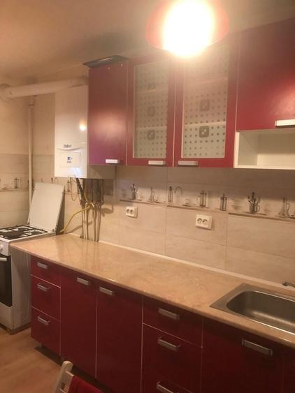 Apartament cu 3 camere decomandat în Dosu Bricii