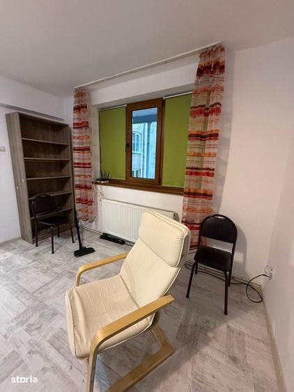Apartament cu 2 camere semidecomandat în Horea